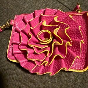 Flower Wristlet by Jazzd